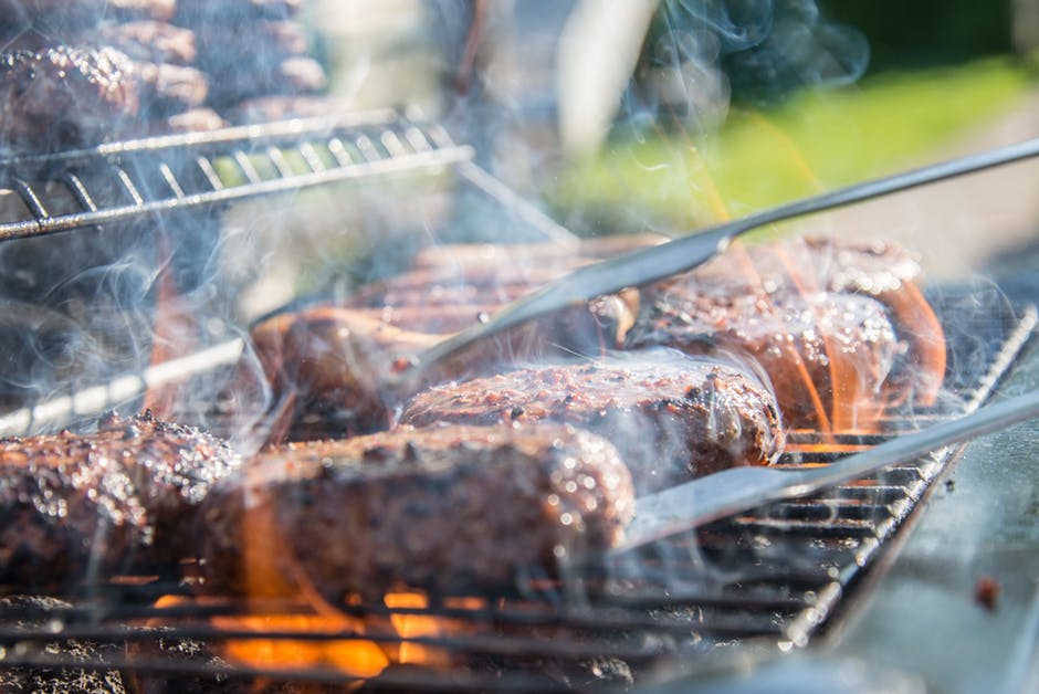 Napoleon Grill Repair vs. Replace: What You Need to Know